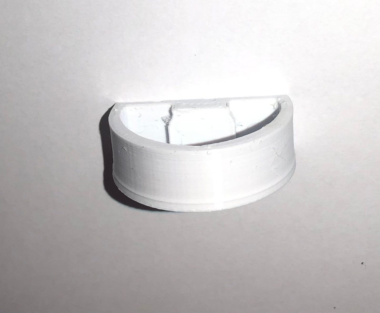 Abreuvoir/mangeoire aimanté pour box d élevage pour phidippus regius