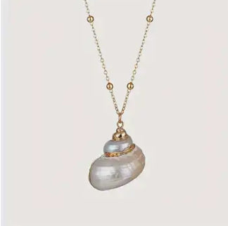 collier escargot nacré