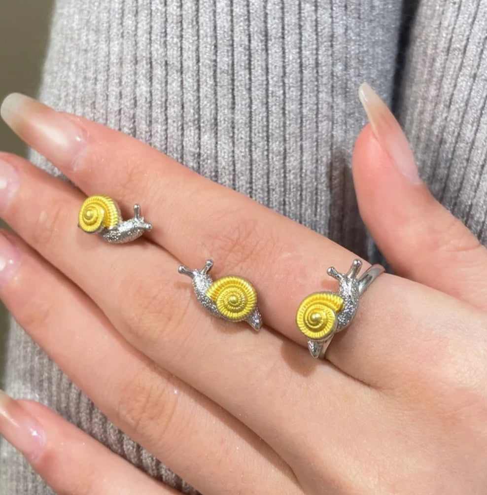 Bague L'ESCARGOT, rouge et jaune | The Sausage Bague L'ESCARGOT, rouge et jaune | The Sausage