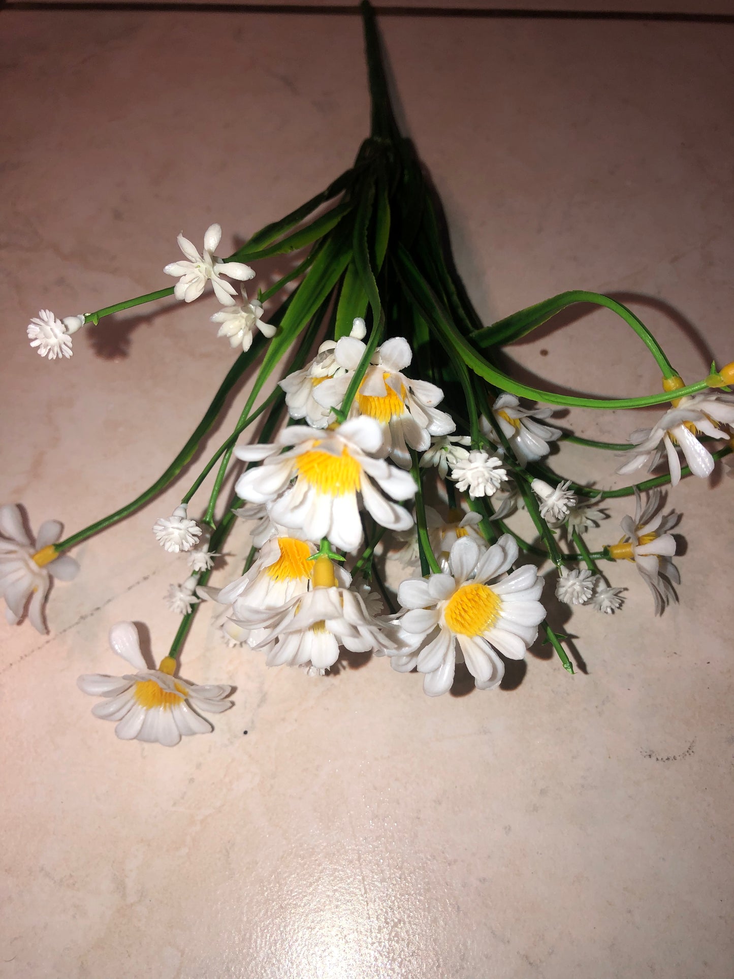 fake daisy plants