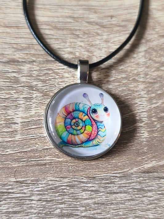 Pendentif motif escargot